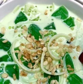 Delicious Coconut Pandan dessert with green pandan layers and coconut flavor.