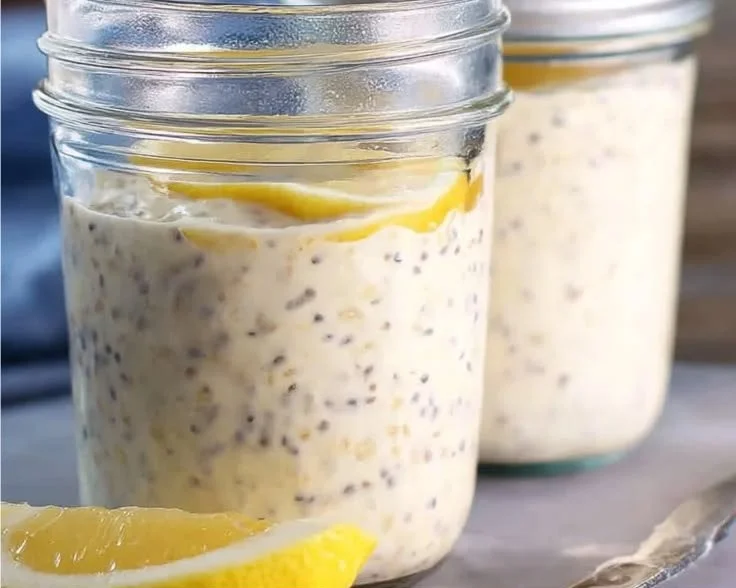 Lemon Cheesecake Overnight Oats